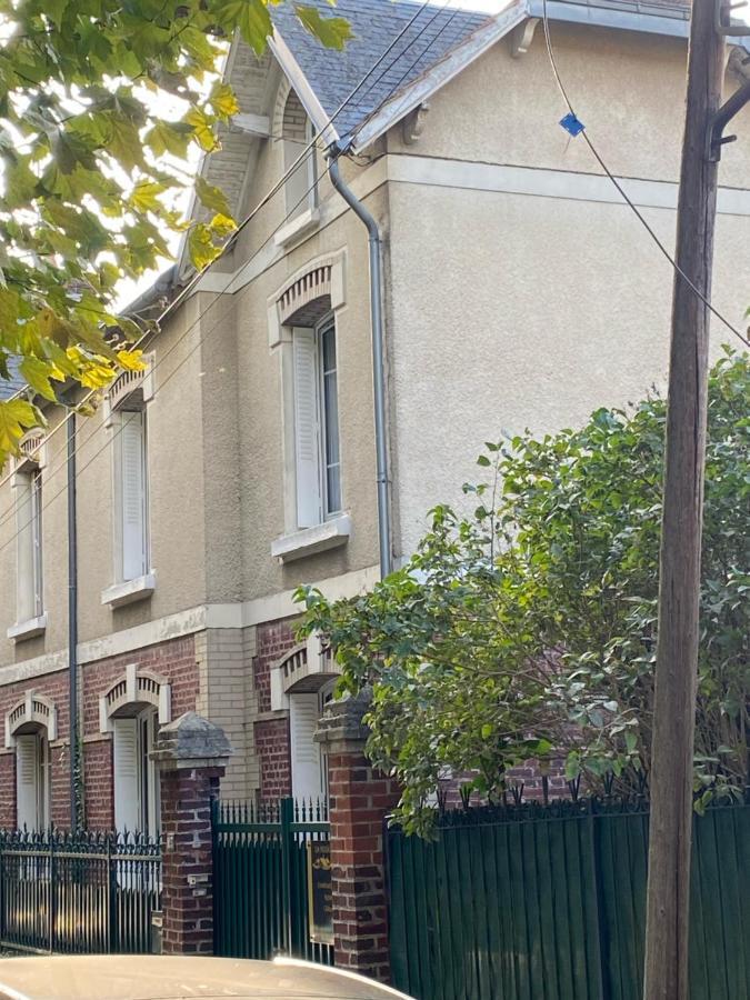 Studio Tt Confort Neuf Et Equipe Apartamento Noyon Exterior foto